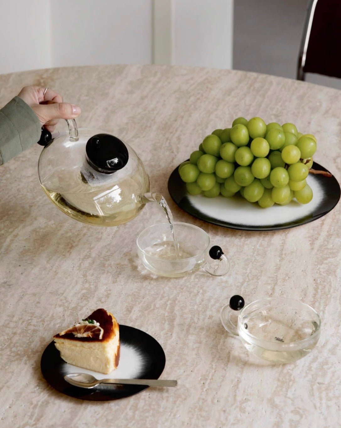 Nordic Style Vintage Glass Tea Set ( 1 Tea Kettle with Loose Leaf)