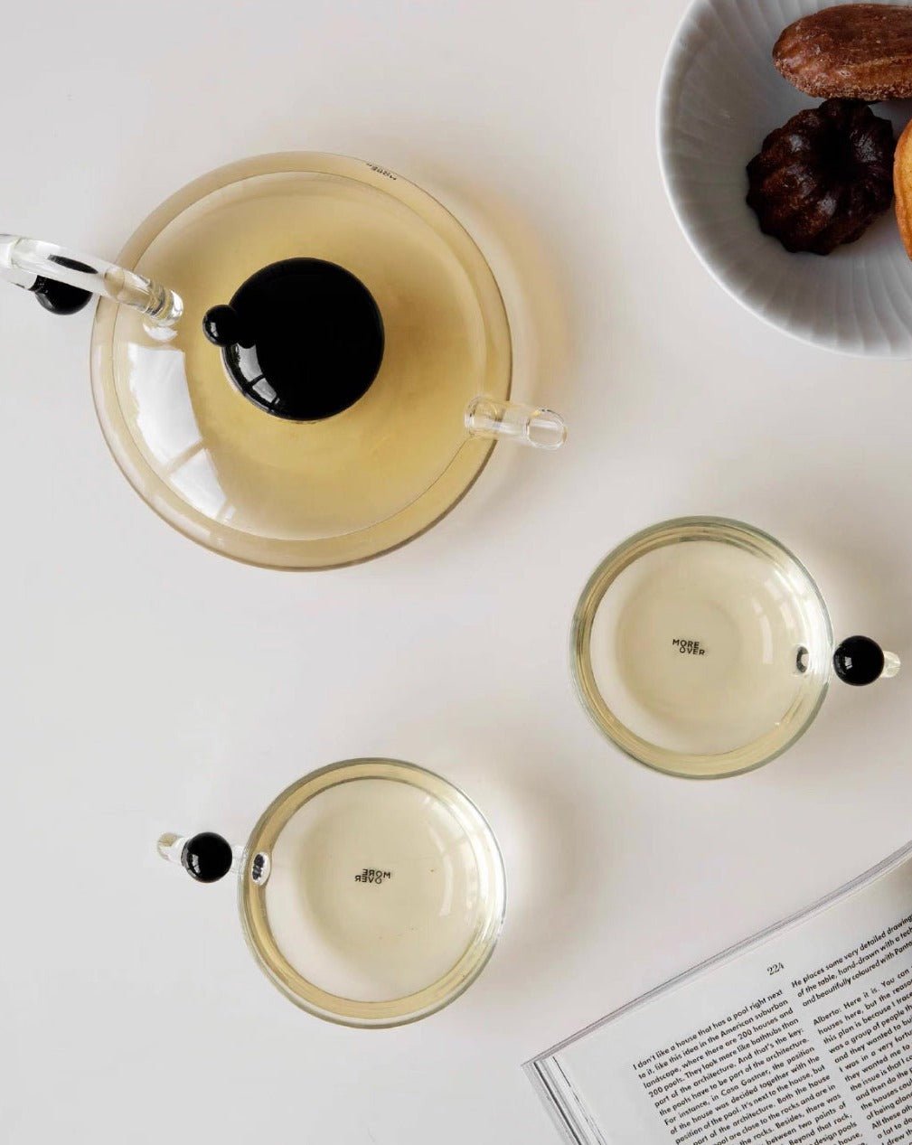 Nordic Style Vintage Glass Tea Set ( 1 Tea Kettle with Loose Leaf)
